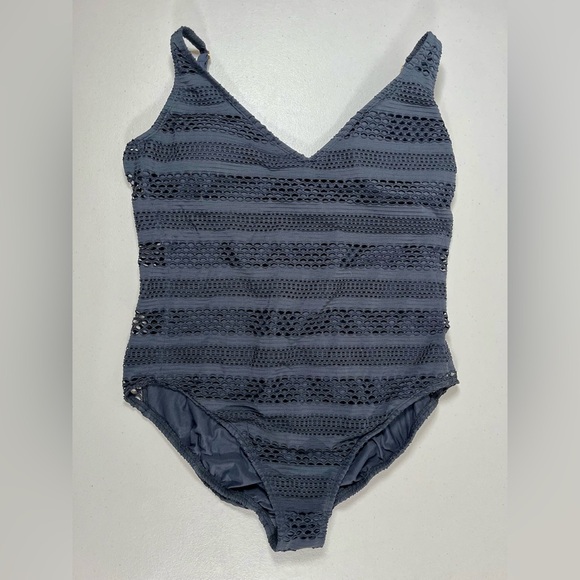 Bleu Rod Beattie Black Crocheted One Piece Swimsuit, size 16W - Picture 5 of 17